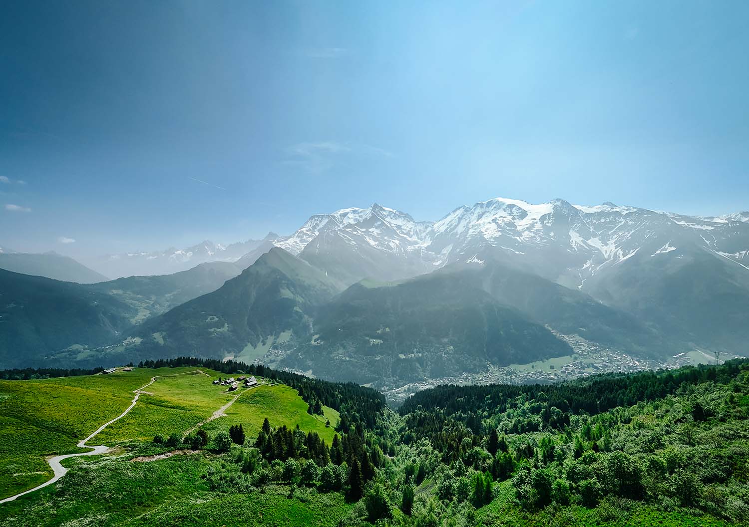 Vue drone massif du mont blanc